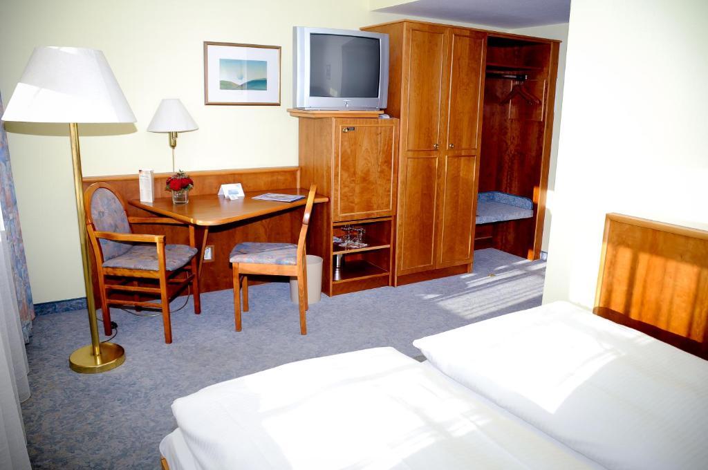 באד דיבן Hotel National חדר תמונה